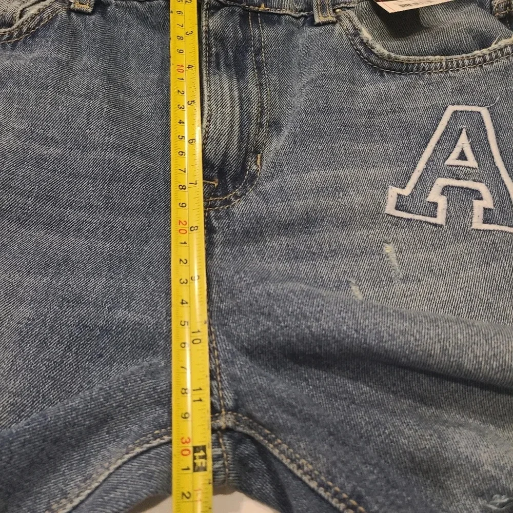 NWT No Boundaries women's high rise jeans sz.6